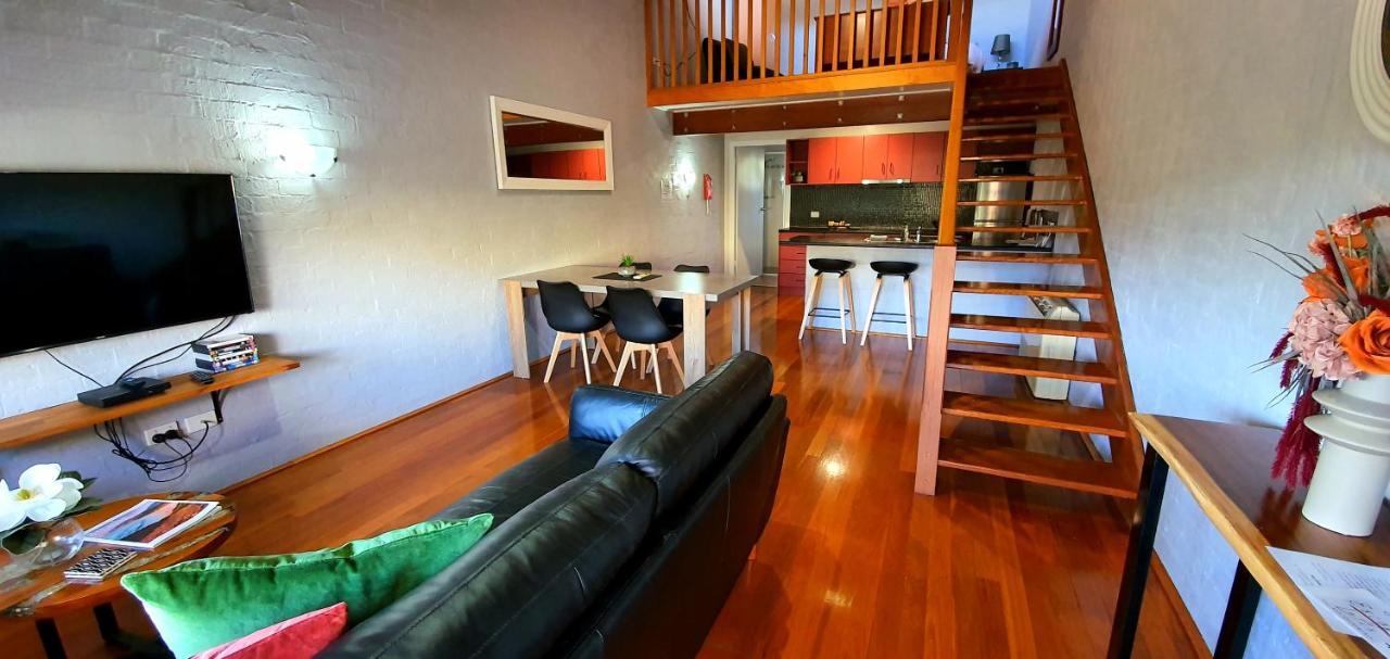 Апарт отель Great Escape Lofts Глостер Экстерьер фото